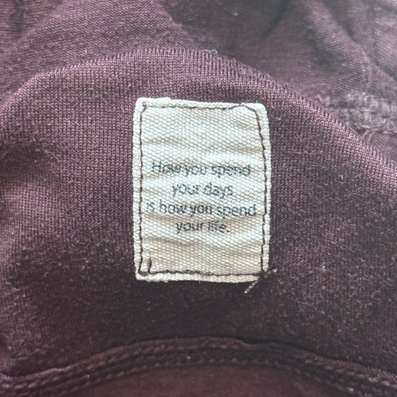 Vuori Strato Tech Oxblood Maroon Short Sleeve Tee Size Medium - Picture 8 of 8